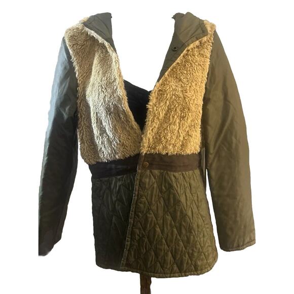 Vintage Diesel- Army Green Quilted And Faux Fur Med Weight Jacket - Small - Picture 1 of 5